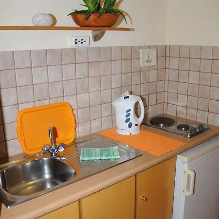 Aparthotel Talos Studios 2*